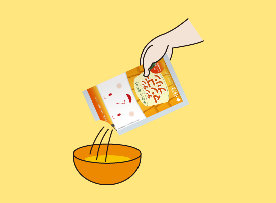 ボールに「サンサンマンゴープリン」1袋（150g）を入れます。